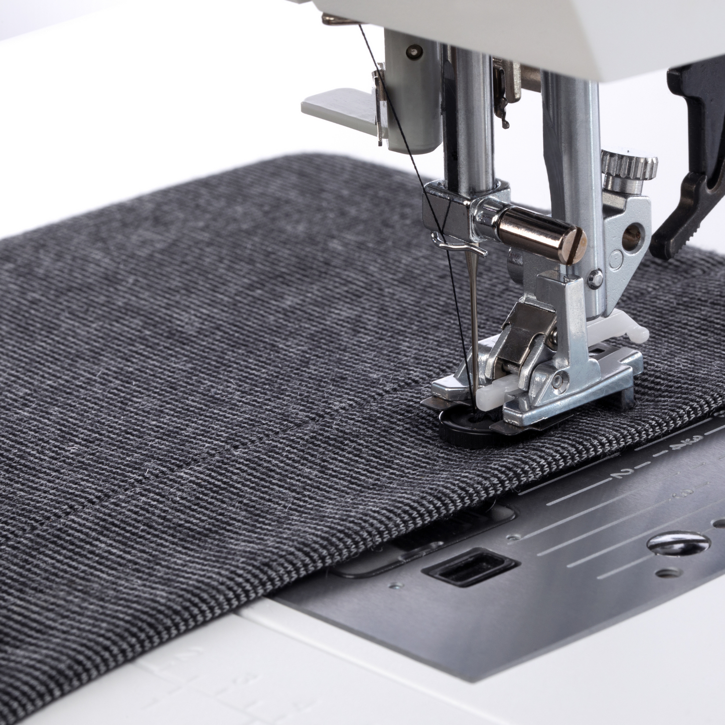 PFAFF ambition 610 Blue Sewing Machine