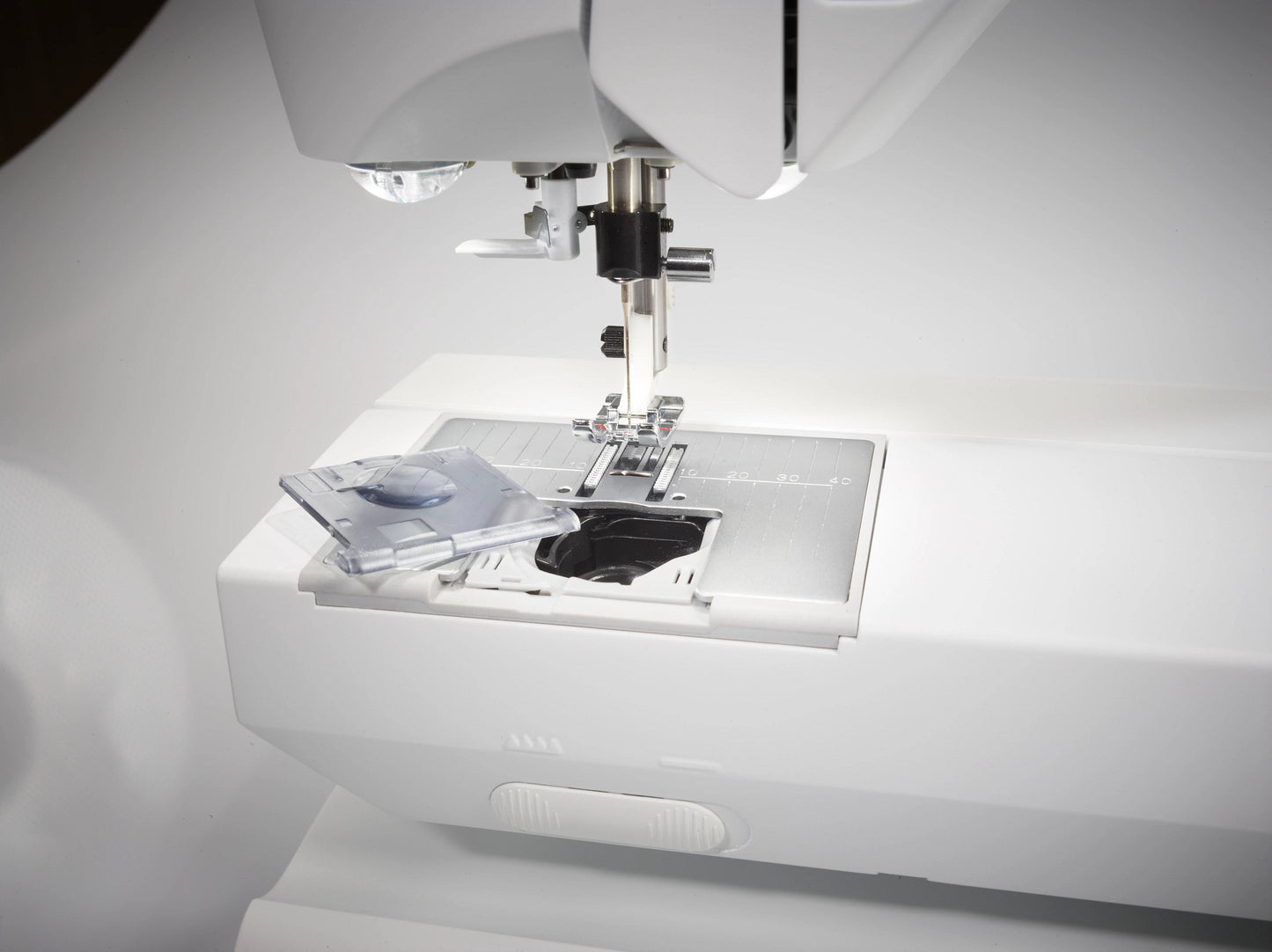 HUSQVARNA VIKING OPAL 670 Sewing Machine