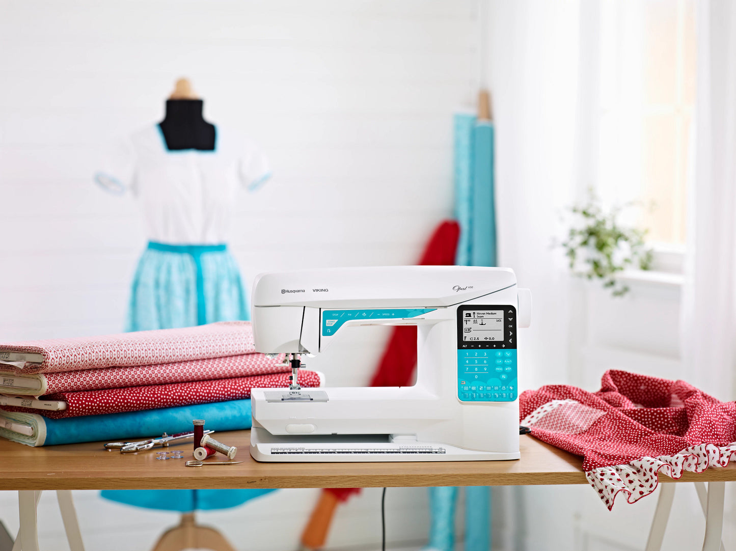 HUSQVARNA VIKING OPAL 650 Sewing Machine
