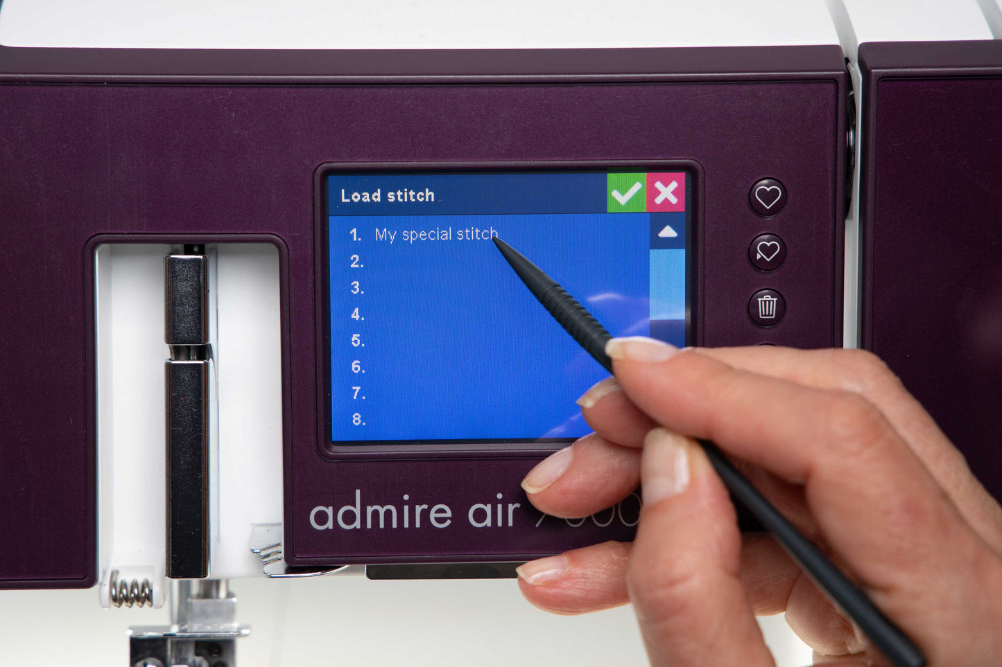 PFAFF admire air 7000 Purple Coverlock Machine