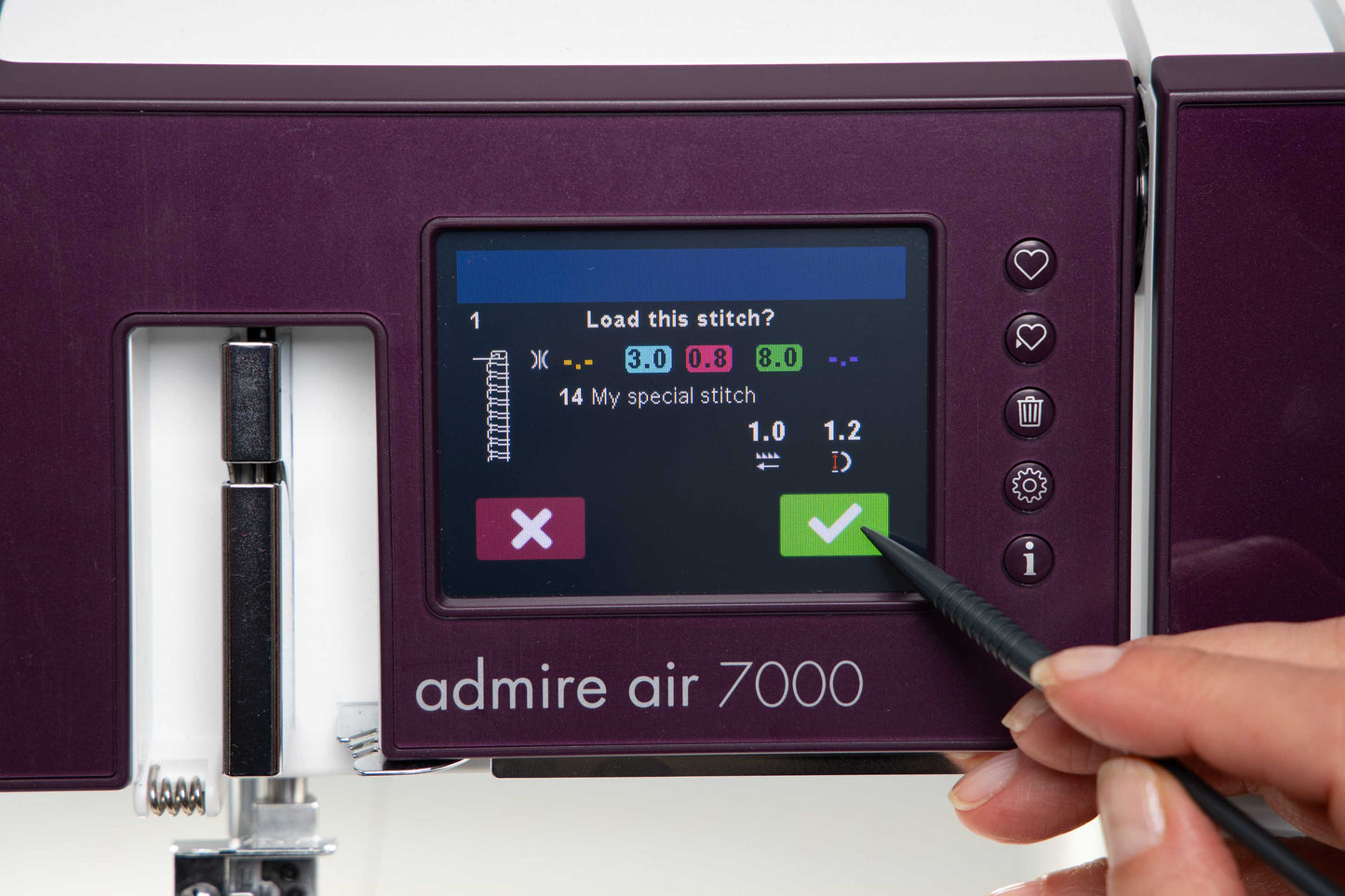 PFAFF admire air 7000 Purple Coverlock Machine