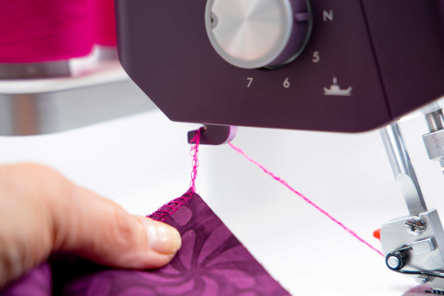 PFAFF admire air 7000 Purple Coverlock Machine