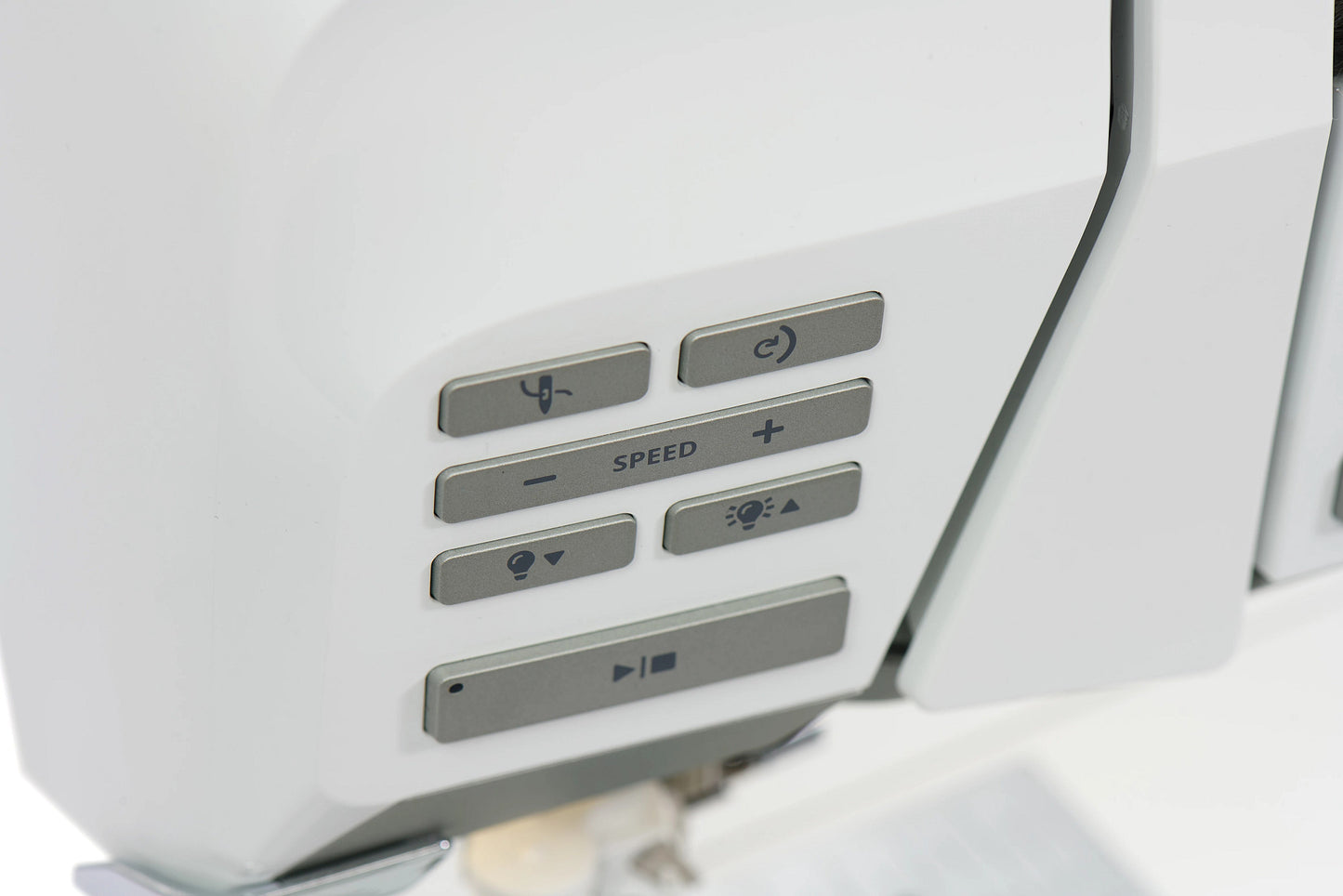 HUSQVARNA VIKING DESIGNER RUBY 90 Sewing & Embroidery Machine