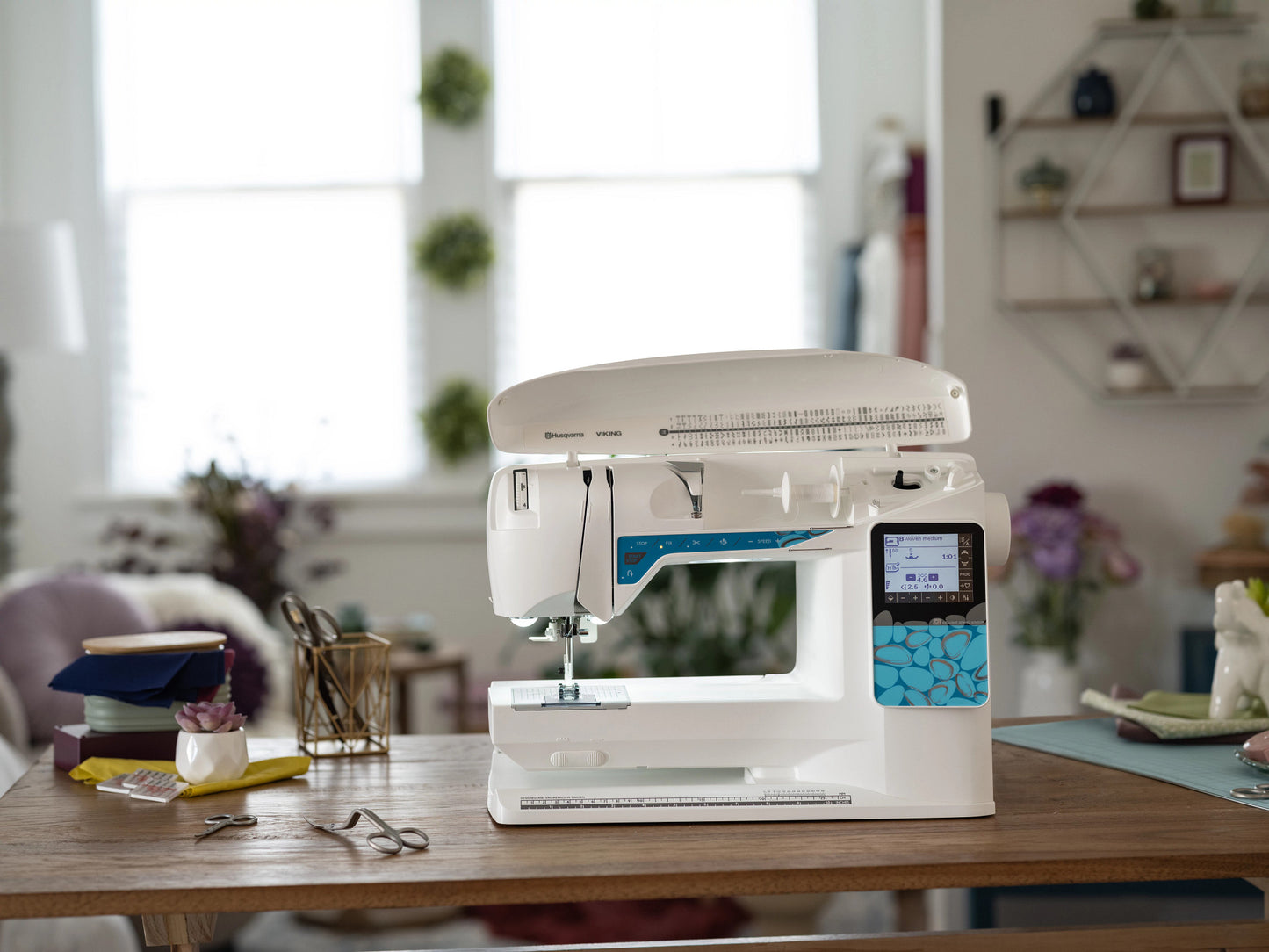 HUSQVARNA VIKING OPAL 670 Sewing Machine