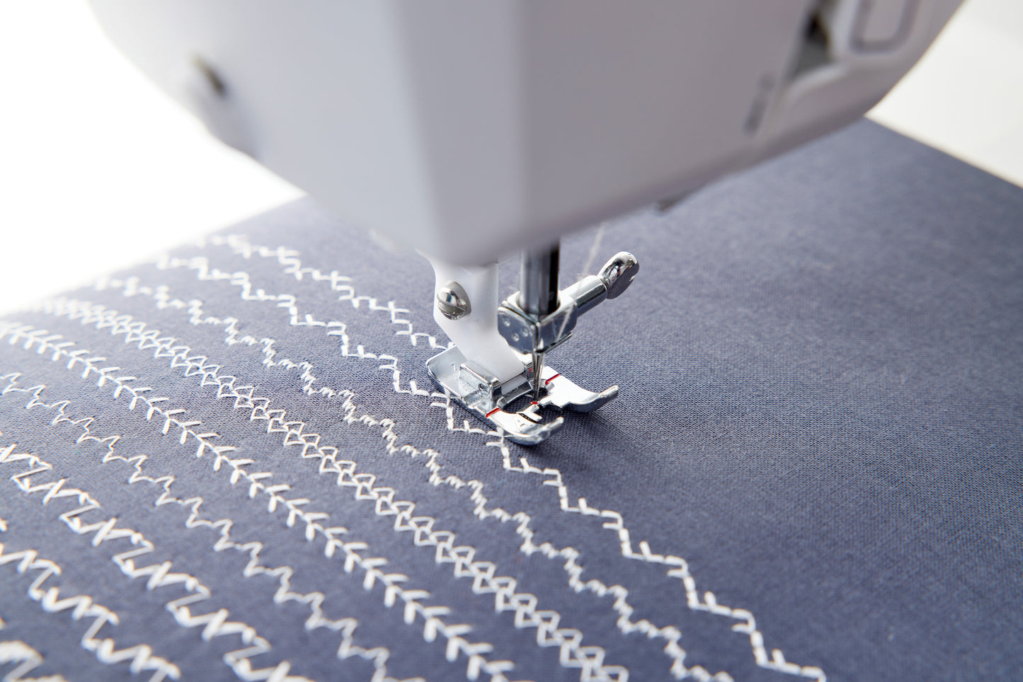 HUSQVARNA VIKING ONYX 25 Sewing Machine