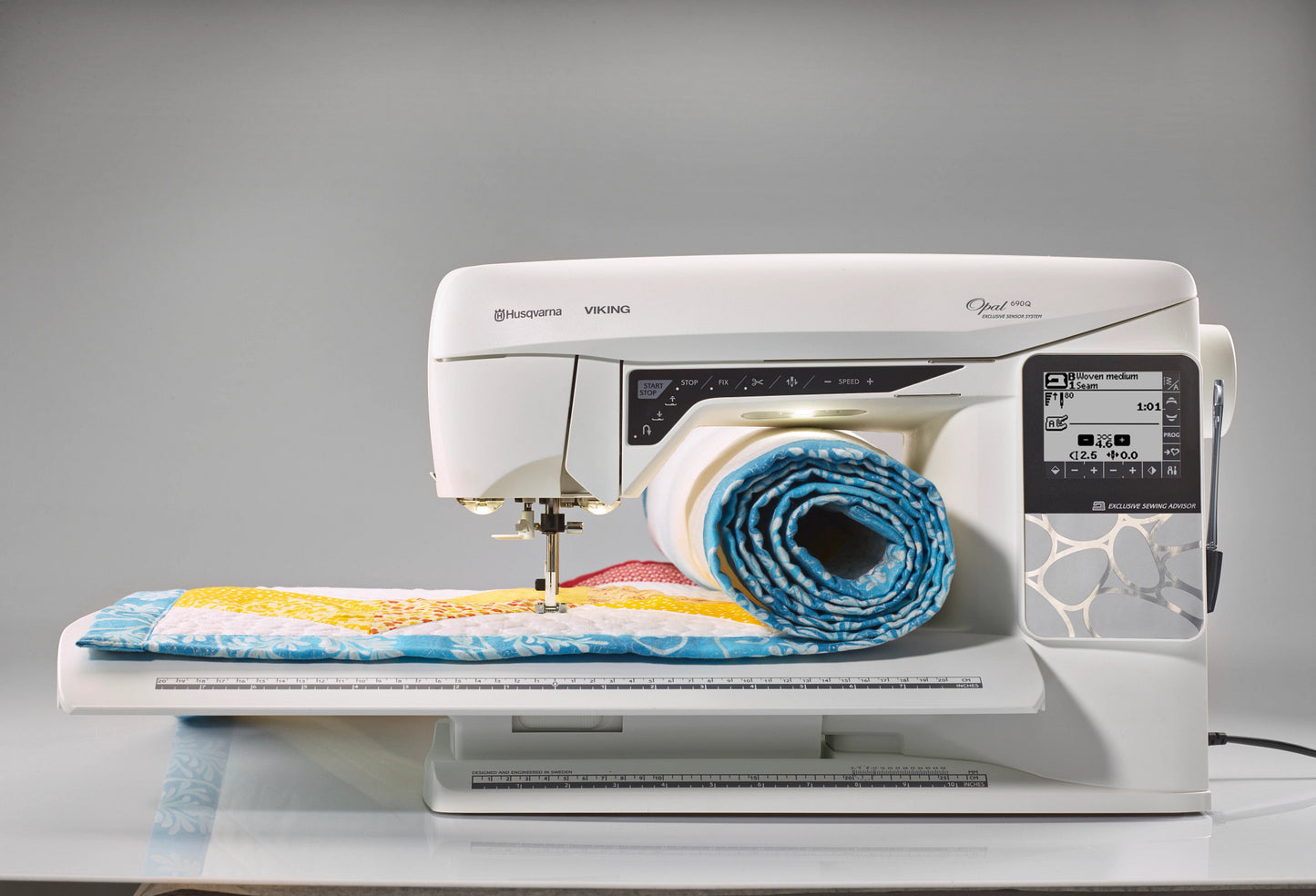 HUSQVARNA VIKING OPAL 690Q Sewing Machine