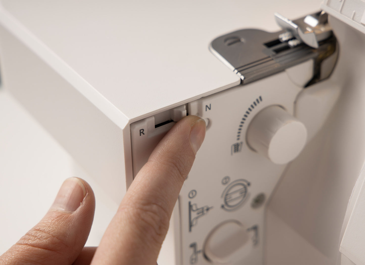 PFAFF admire air 5000 Overlock Machine