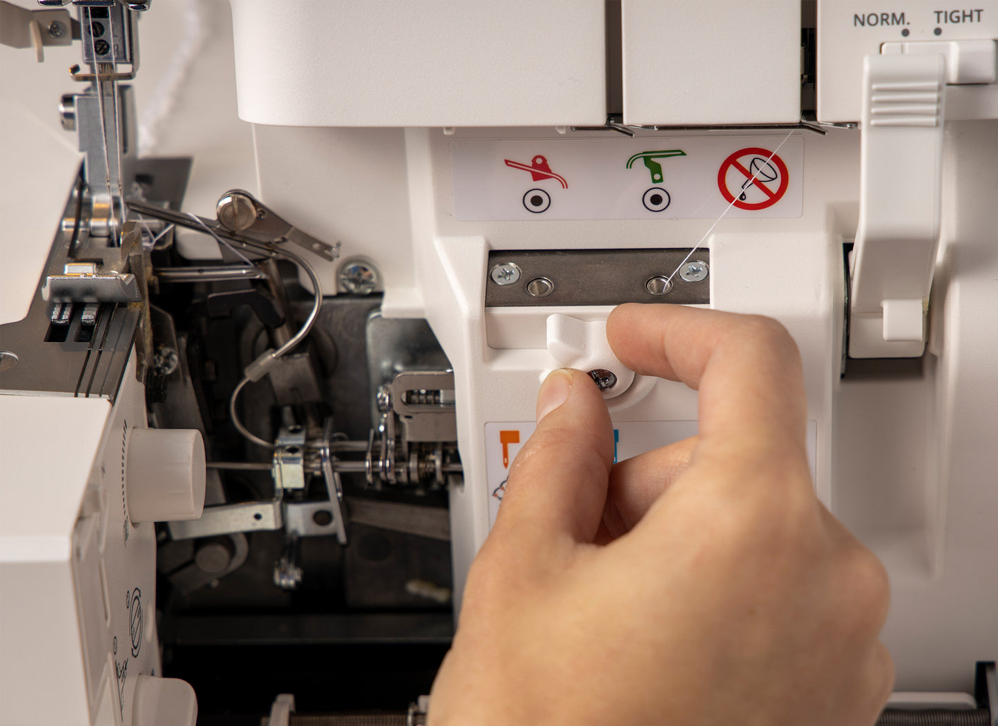 PFAFF admire air 5000 Overlock Machine