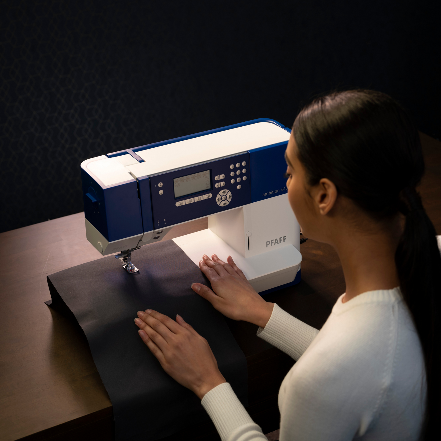 PFAFF ambition 610 Blue Sewing Machine