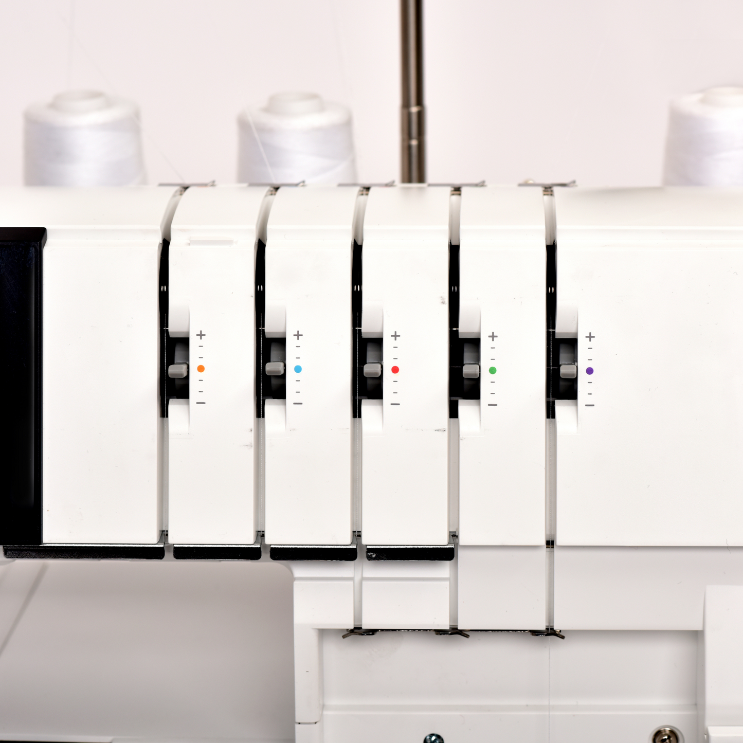 PFAFF admire air 6000 Black Coverlock Machine