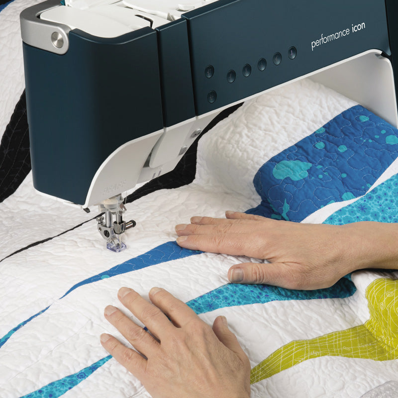 PFAFF performance icon Sewing Machine