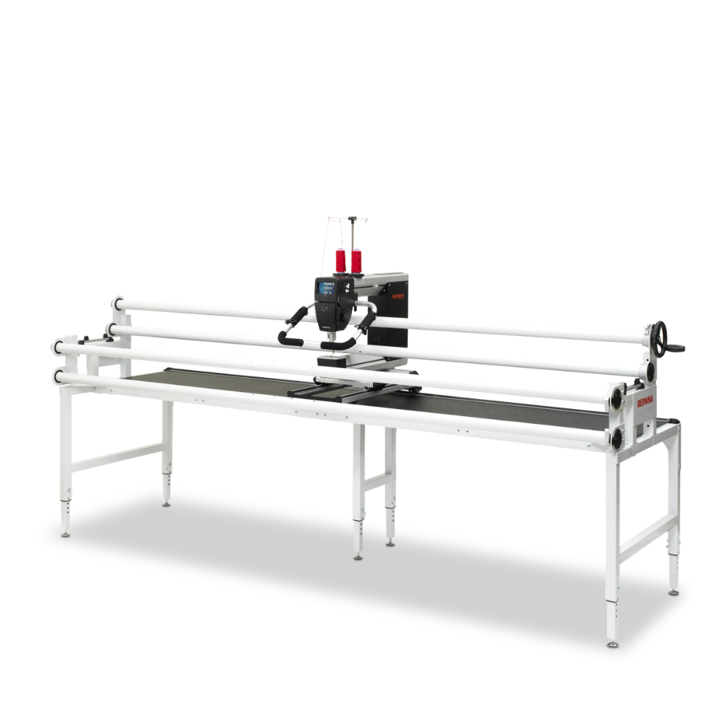 BERNINA Q 16 PLUS on the 10‑ft Studio Frame