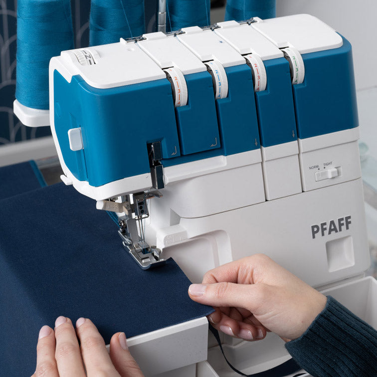 PFAFF admire air 5000 Overlock Machine